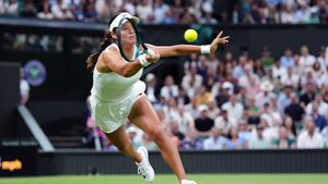 Pune paie pe foc. Unde a fost zărită frumoasa jucătoare