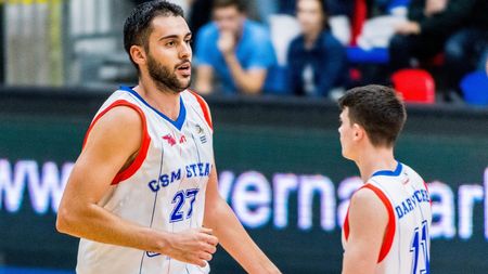 Calvar pentru 4 baschetbaliști și fostul antrenor al CSM Steaua EximBank: "După cel mai bun sezon al carierei mele, mi-a fost dat să stau acasă și să văd cum tot succesul nostru se năruie. Acum, ei mă dau în judecată pe mine? Pentru că le place să se joace cu viețile oamenilor?"