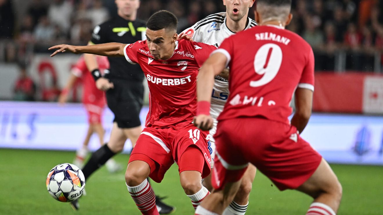 Fază controversată în Dinamo Bucureşti - FC Botoşani. Golul lui Cîrjan, anulat pentru henț: a fost sau nu?