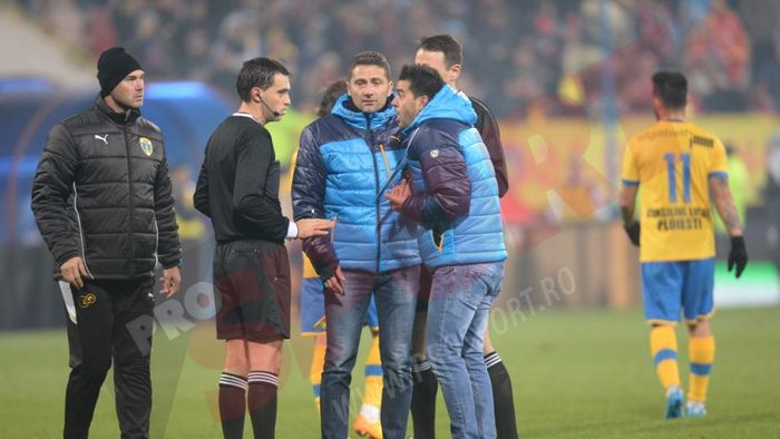 Contra: "Golul Stelei nu trebuia validat! S-au dictat două minute de prelungire, dar s-a marcat în minutul trei"