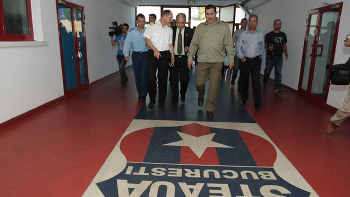 FCSB încearcă să recupereze emblema în instanță. Argăseală: "Am deschis două procese cu CSA Steaua"