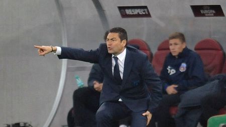 EL ar rezolva "mijlocul" Stelei!** Stan îl roagă pe Becali să i-l aducă: "Ar fi bine dacă ar face un efort și l-ar transfera"