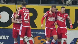 Alții la rând! Fostul secretar general al Ligii Profesioniste de fotbal din Turcia vrea să cumpere Dinamo! Acesta negociază de mai multe zile preluarea clubului | EXCLUSIV