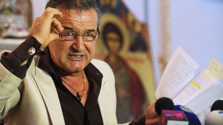 Becali "taie" din lotul lui Reghecampf:** "Scap și de ăștia și, gata, nu mai avem ciurucuri!" Lista neagră a șefului Stelei