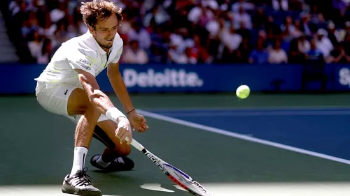 Indestructibil. Daniil Medvedev provoacă mai departe New York-ul să-l urască, sau nu: l-a învins pe Wawrinka și e în premieră în semifinale la un Grand Slam. 
