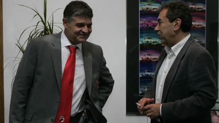 "Ioan Andone nu se poate urca în avion ca să se întoarcă în țară!"** VEZI AICI DE CE!