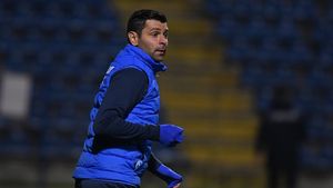 Raul Rusescu a revenit în Liga 1 chiar împotriva FCSB! Primele imagini cu atacantul în tricoul celor de la Academica Clinceni | FOTO