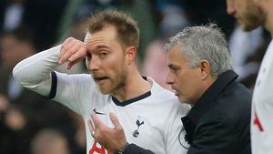 Jose Mourinho, reacție emoționantă după ce Christian Eriksen a fost aproape de moarte: „Am plâns! Cred că Dumnezeu se uita la fotbal!”