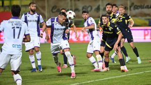 FC Argeș - Petrolul Ploiești 1-0, în etapa 2 din Superliga. Gazdele câștigă, deși au jucat toată repriza a doua în inferioritate