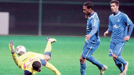 Steliștii sunt "morți"!** Ilie Stan a trecut peste decizia care ar putea să-l coste enorm: "dubla" cu Twente, în pericol?