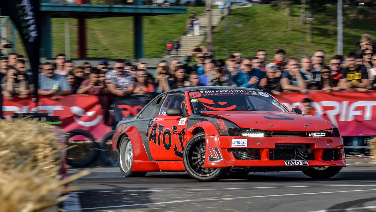 Spectacolul driftului se mută în acest weekend la Prejmer. Toți campionii, anunțați la start