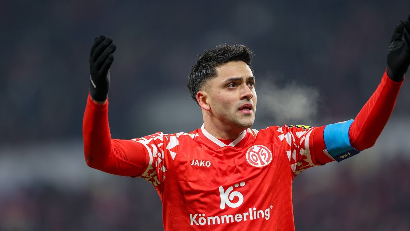 Din Afganistan vine pericolul! Cine e fotbalistul lui Mainz care face aproape cât toată echipa Craiovei