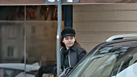 Kira Hagi adoră normalitatea: imagini cu fiica lui Gică Hagi în momente în care nu se aștepta să fie fotografiată! Cum se poartă, de fapt, urmașa „Regelui” | FOTO