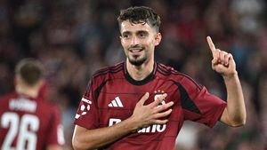 A plecat de la Rapid pentru 5.000.000 de euro. Lyon a pus pe masă 6.000.000 de euro pentru transfer