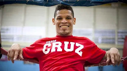 Portoricanul Orlando Cruz** este primul pugilist profesionist care a recunoscut că este homosexual