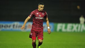 Ce debut pentru Cristi Manea! La FCSB "înghețase" pe bancă, la CFR a revenit cu un meci de zile mari!