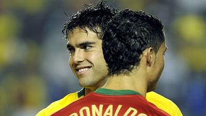 Ce nebunie în ultimul Brazilia - Portugalia! MEGAVIDEO Tiki Taka cariocas: 6-2 -  triplă Luis Fabiano și goluri de pe altă planetă marcate de Maicon și Elano