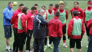 FOTO** Andone a condus primul antrenament! Suporterii l-au aclamat pe noul antrenor