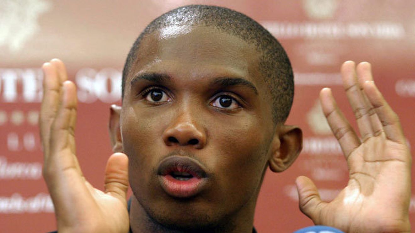 Mai rău ca Torje!** Eto'o s-a rățoit la un jurnalist: "Nu meriți să exiști, vorbesc cu șeful tău să te dea afară!"