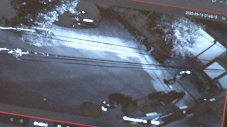 Sorin Cârțu are dovada! Bărbații care i-au vandalizat casa, surprinși pe cameră! Reacția Poliției | FOTO