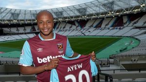 Andre Ayew ratează și returul "dublei" Astra - West Ham. Accidentare mult mai gravă decât se credea inițial pentru jucătorul de 24 de milioane de euro