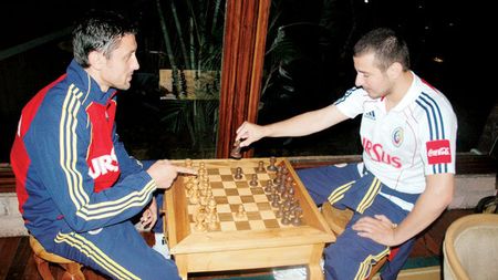 Zicu mută și câștigă!** Mijlocașul are mari șanse să fie titular cu Paraguay