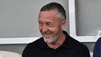Cum a fost primit Mihai Stoica de fani la meciul FCSB – Farul!