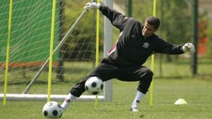 "Coman a refuzat un salariu nemaiîntâlnit"