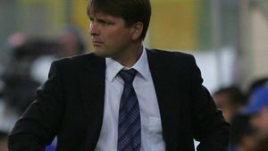 Uhrin: "Băieții sunt mai uniți acum. Mergem la Craiova să câștigăm"