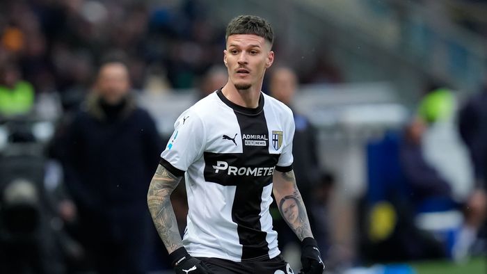 Dennis Man e ca și plecat de la Parma. Italienii au dat vestea: „Oferte. Mai modeste”