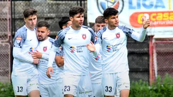 Cel mai dificil ”examen” pentru ”călăreţii roşii” în acest sezon! CSC Șelimbăr lasă intrarea liberă împotriva FC Bacău, față de care are de plătit și o poliță, pentru a încerca salvarea de la retrogradare