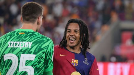 Fabulos! Ce a făcut Kounde, viitorul rival pe post al lui Rațiu la Barcelona, pentru a se asigura că nu mai întârzie la antrenamente şi nu mai e amendat de Flick