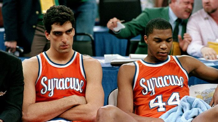 A jucat în NBA şi a făcut o avere de 27.000.000 de dolari, în 11 ani, dar acum a devenit un celebru DJ din Ibiza