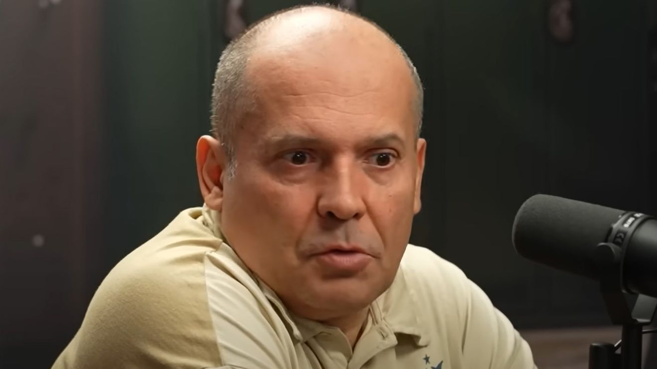 Un oficial LPF l-a amenințat cu bătaia pe Radu Banciu, pentru derapajul la adresa lui Diogo Jota. Şi soția lui Marius Lăcătuş l-a atacat: „Atât îl duce mintea”