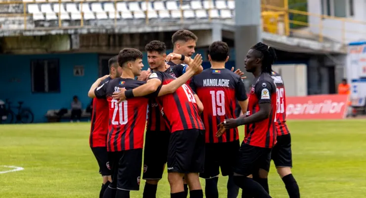 CS Gloria Bistrița, primele decizii la final de sezon. Conducerea l-a confirmat antrenor pe Nicolae Grigore și pregătește primele transferuri