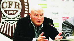 Atac la selecționer!** "Răzvan s-a folosit de națională în interesul său!" Un jucător a dezvăluit strategia lui Lucescu Jr.