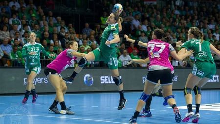 Două surprize în prima etapă a Ligii Campionilor la handbal feminin. Gyor a făcut scorul sfârșitului de săptămână. Performanță notabilă pentru Cristina Laslo la Podgorica