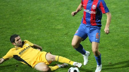 Forțat de Gigi,** Tănase s-a rupt!