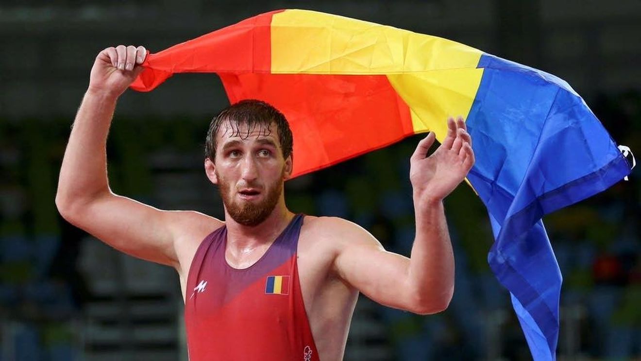 Albert Saritov se bate pentru aur la Europenele de lupte de la Roma. Cătălina Alexe a cucerit bronzul la categoria 72 kg