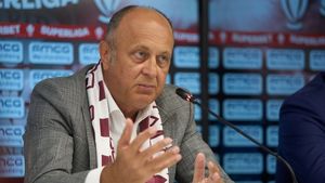 Dan Șucu s-a dus în străinătate după fotbalist, dar jucătorul a refuzat transferul la Rapid București, deși inițial acceptase oferta lui Șumudică!