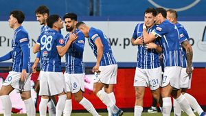 Farul - Rapid 3-1, în etapa 27 din Superliga. Victorie meritată, pe fondul unei a doua reprize în care oaspeții nu au tras niciun șut pe poartă