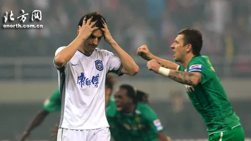 Steliștii fac „victime” și în China!** ‘Bilă’ a ratat un penalty și și-a îngropat echipa în prelungiri: chinezii îl desființează