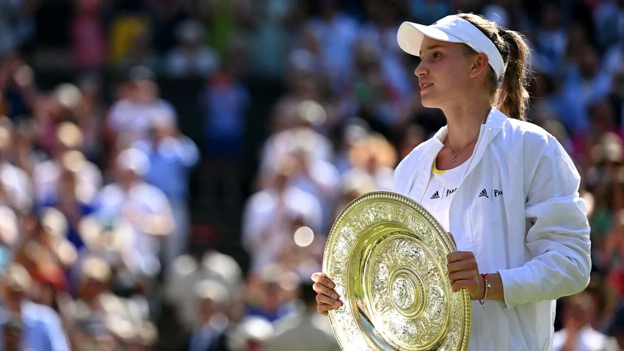 Cum a reacționat Elena Rybakina la festivitatea de premiere de la Wimbledon, după ce spectatorii au fost împotriva ei: „Vreau să vă transmit asta!