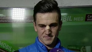 EXCLUSIV | Verdict dur primit de Gardoș după accidentarea din meciul cu Dinamo. Prima reacție a fundașului și mesajul vehement al președintelui lui Poli Iași: "Cine plătește pentru toate astea!?"