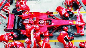 VIDEO** Schimb de pneuri în timp record: 3 secunde!