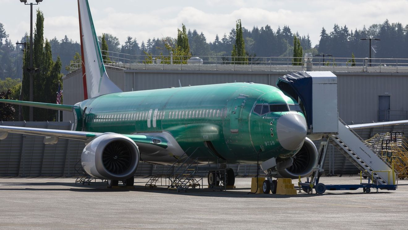 Ce s-a întâmplat cu aeronava Mircea Lucescu, primul Boeing 737 MAX pe care îl are TAROM