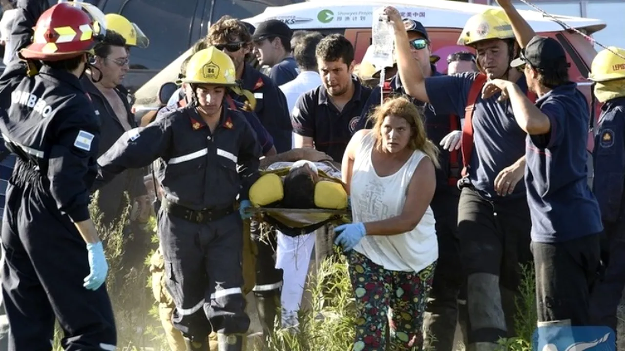 Un băiat de 10 ani și tatăl său, grav răniți într-un accident în prologul Dakar 2016