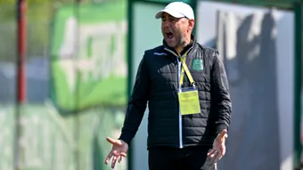 Florin Fabian cere fotbaliștilor de la CSC Dumbrăvița să fie mai concentrați începând de la deplasarea de la Tunari: ”Acest play-out se va juca, probabil, până în ultima etapă”