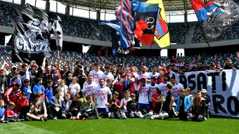 Fanii și jucătorii Stelei, mesaj ferm pentru conducere după ultimul meci al sezonului: ”Vrem Steaua în A!”