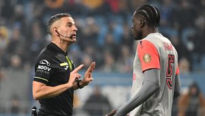 Stupoare în prelungiri, la Universitatea Craiova - FCSB! S-a dictat penalty pentru campioană, dar decizia a fost întoarsă când nu se mai aștepta nimeni